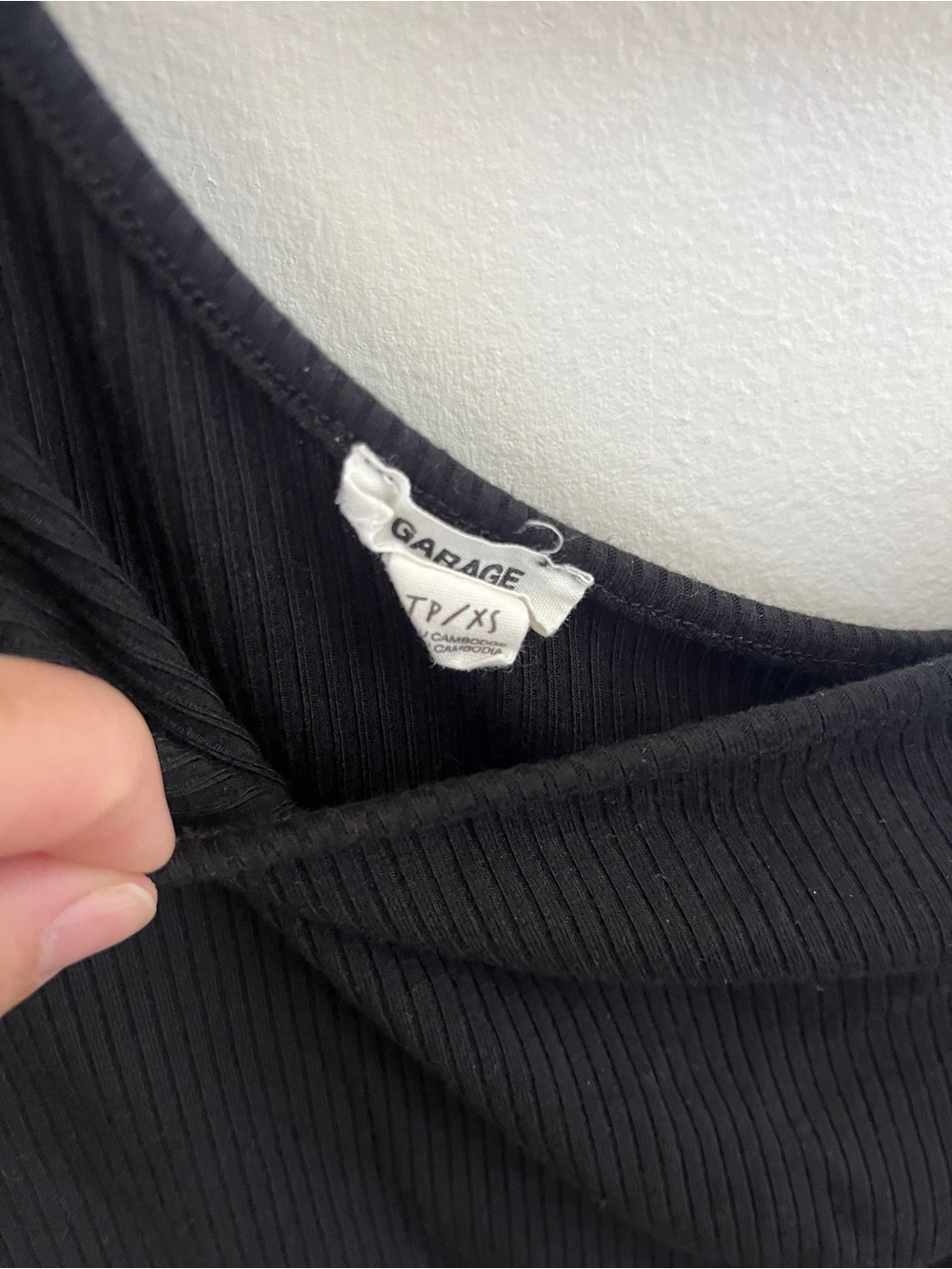 Garage Black One-Shoulder Ribbed Crop Top - Picture 2 of 3